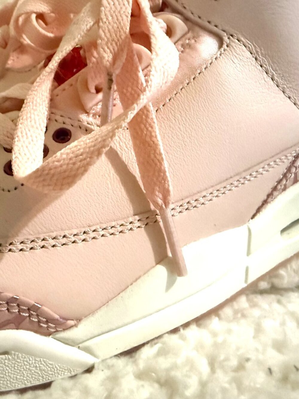 WMNS AIR JORDANS 3 RETRO VDAY